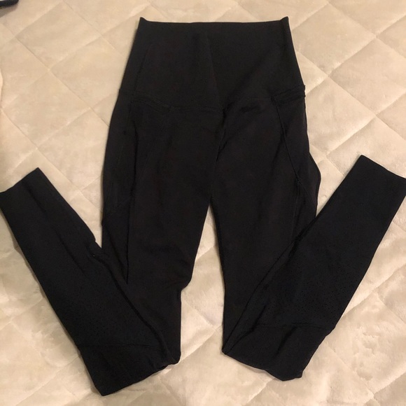 Lululemon leggings size 4 - Picture 1 of 3